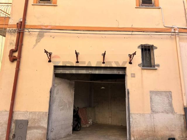 Box in vendita a Bagheria, Sicilia