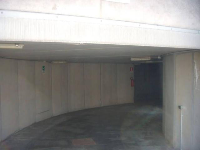 Box in vendita a Cassinone, Bagnatica