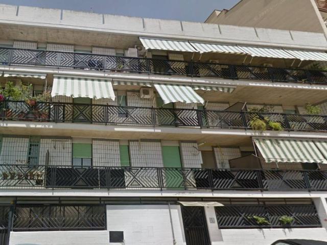 Box in vendita a Bari