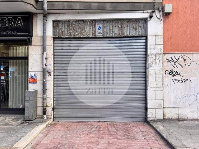 Box in vendita a Bari