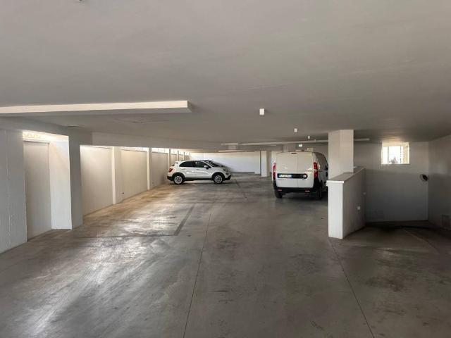 Box in vendita a Bari