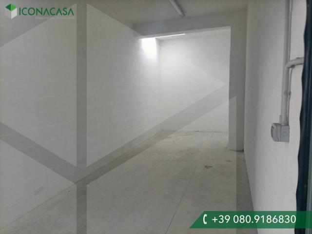 Box in vendita a Poggiofranco, Bari