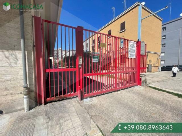 Box in vendita a Japigia, Bari