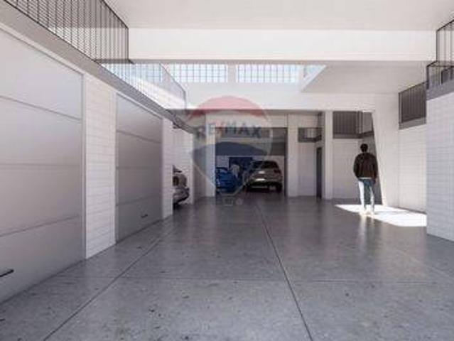 Box in vendita a Puglia, Bari