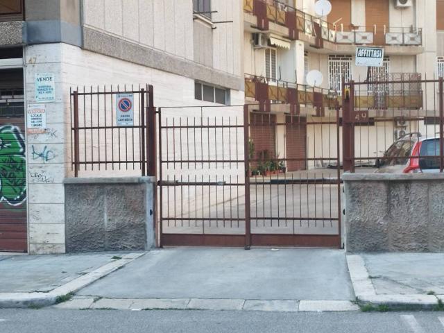 Box in vendita a Bari