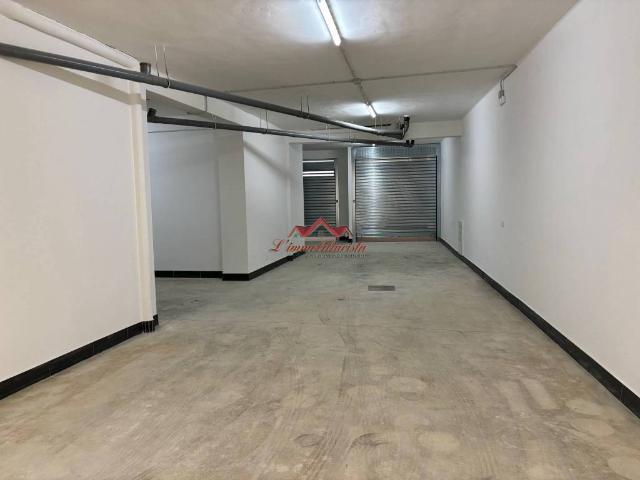 Box in vendita a Bari