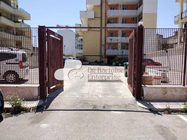 Box in vendita a Bari