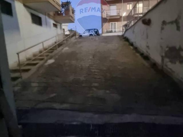 Box in vendita a Bari