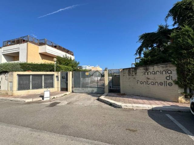 Box in vendita a Bari