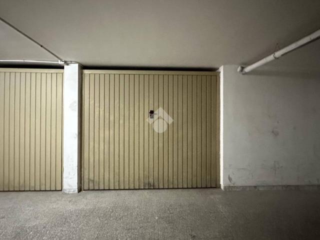 Box in vendita a Municipio 5, Puglia