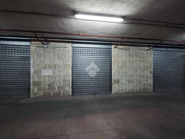 Box in vendita a Bari