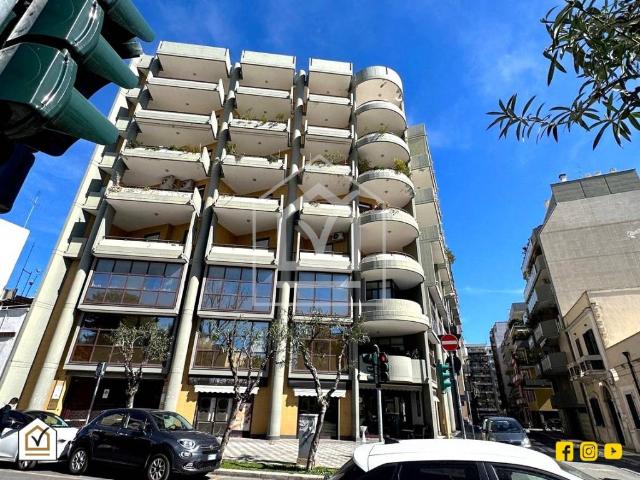 Box in vendita a Puglia, Bari