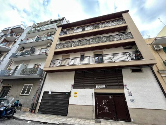 Box in vendita a Puglia, Bari