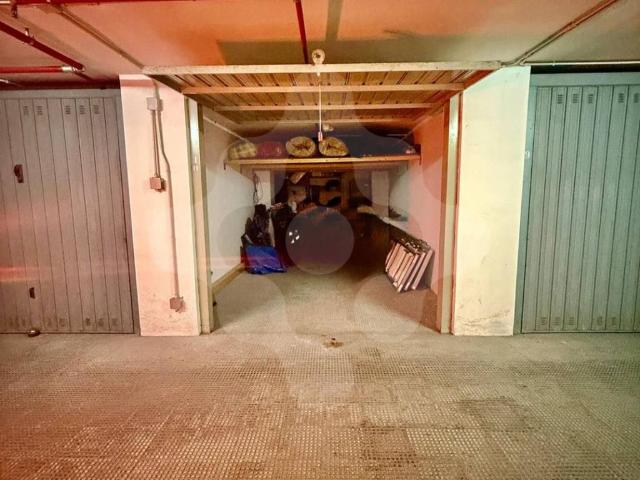 Box in vendita a Municipio 1, Puglia