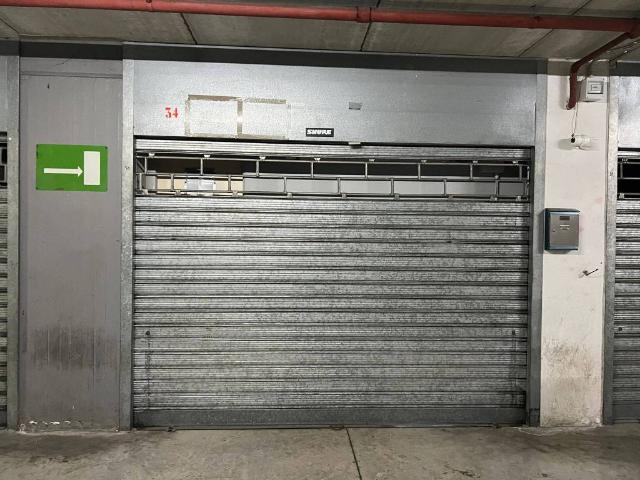 Box in vendita a Poggiofranco, Bari