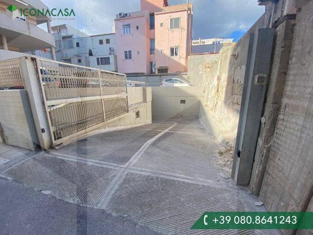 Box in vendita a San Cataldo, Bari