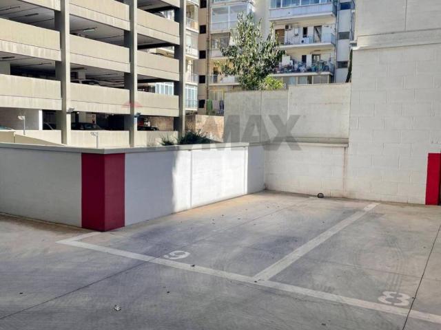 Box in vendita a Municipio 2, Puglia