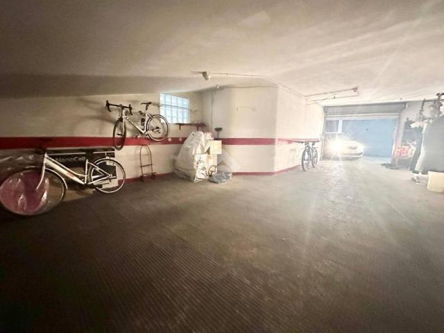 Box in vendita a Bari