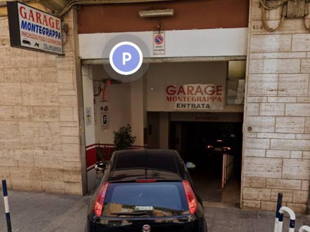 Box in vendita a Puglia, Bari