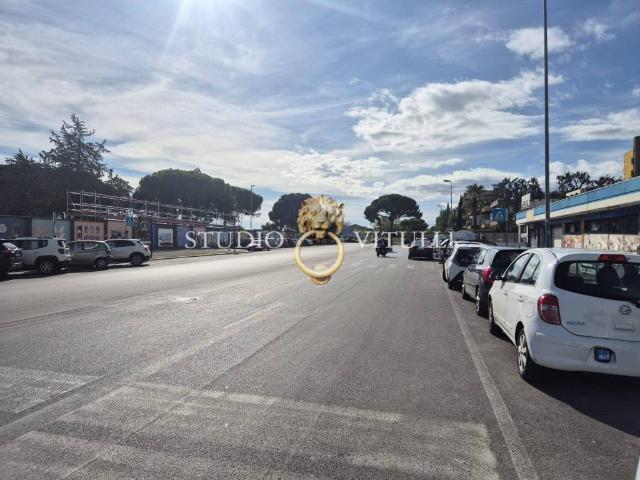 Box in vendita a Carrassi, Bari