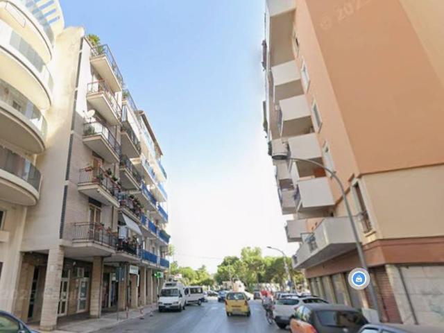Box in vendita a Centro, Puglia