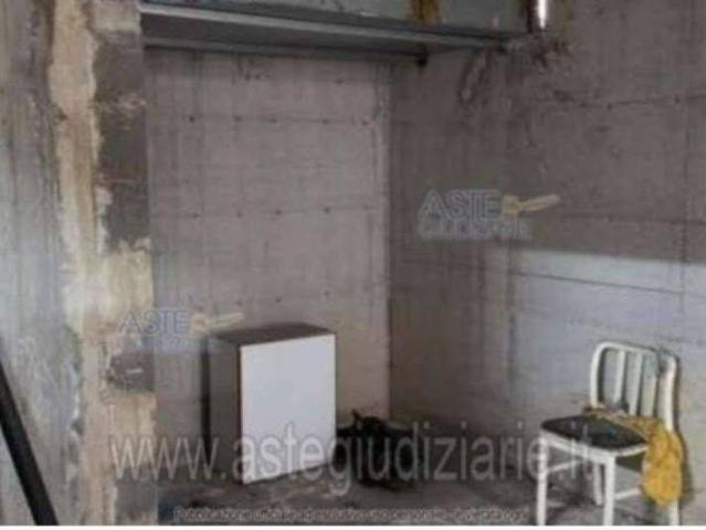 Box in vendita a Zona 167, Puglia