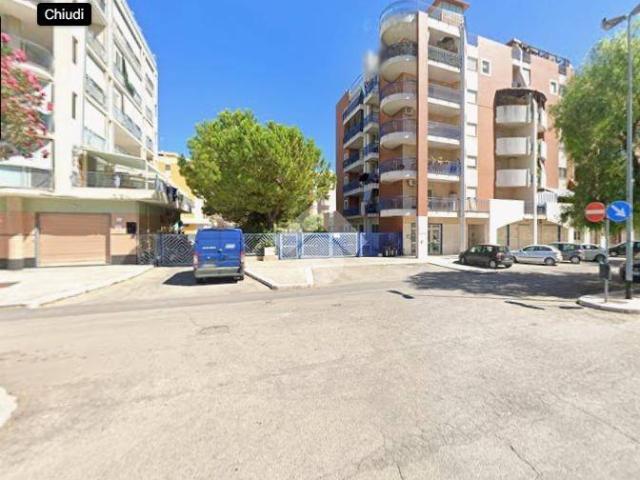 Box in vendita a Zona 167, Puglia