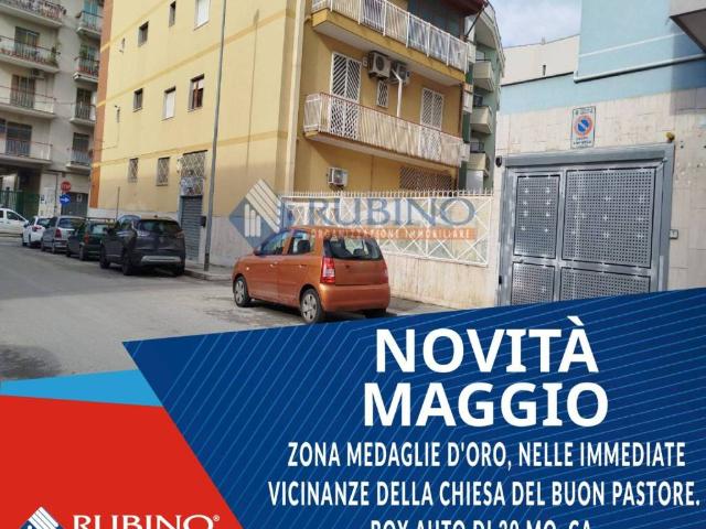 Box in vendita a Centro, Puglia