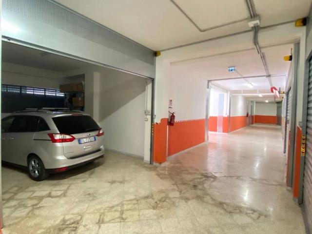 Box in vendita a Sava, Baronissi