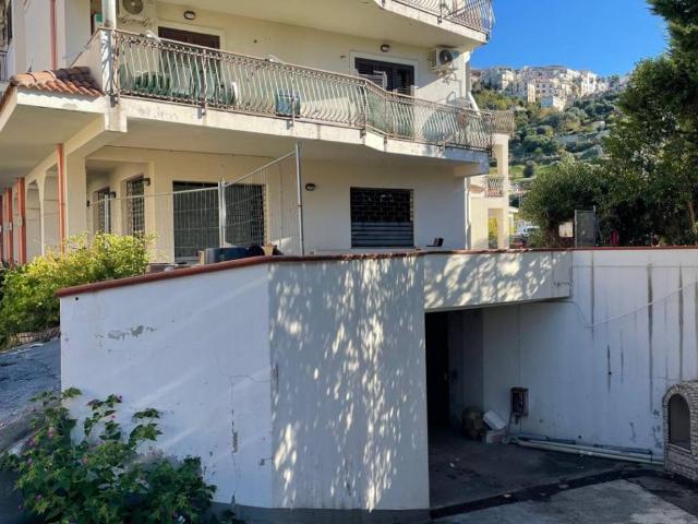 Box in vendita a Calabria, Cosenza
