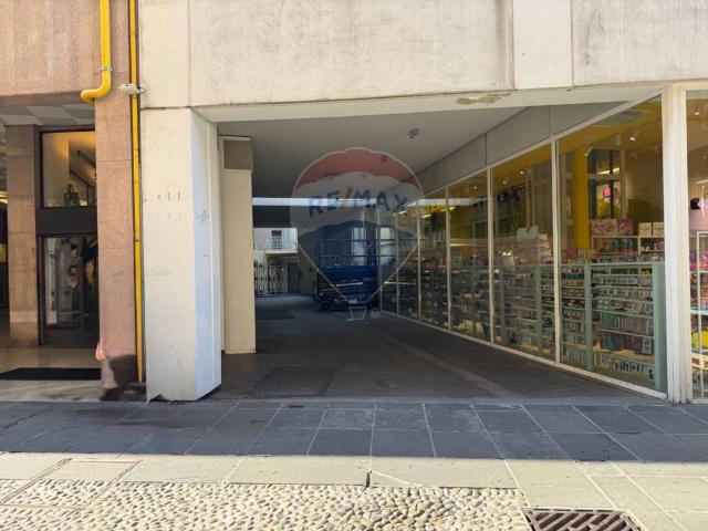Box in vendita a Città Alta, Bergamo