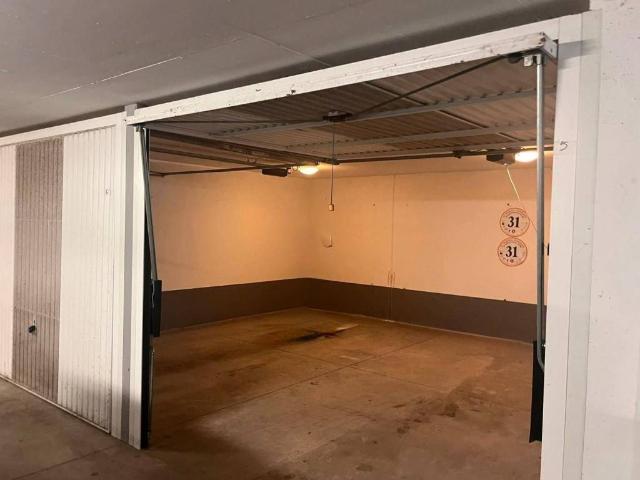 Box in vendita a Bergamo, Lombardia