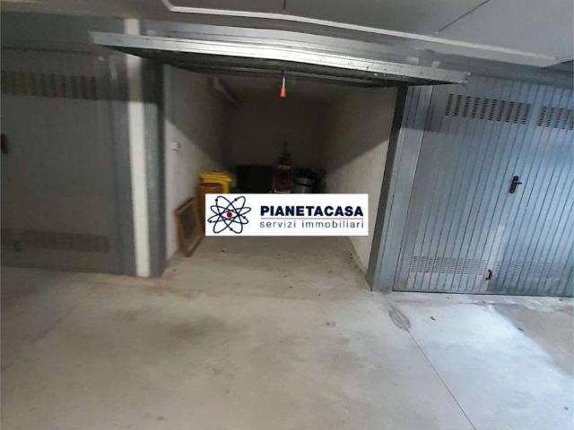Box in vendita a Bergamo, Lombardia