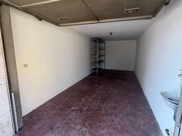 Box in vendita a Valverde, Bergamo