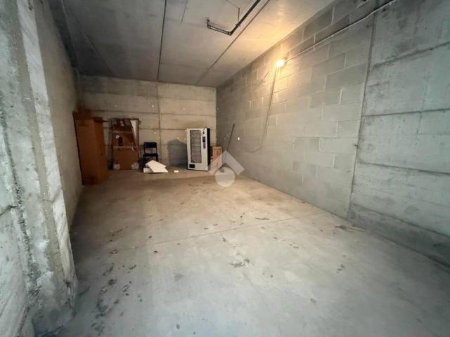 Box in vendita a Bergamo, Lombardia
