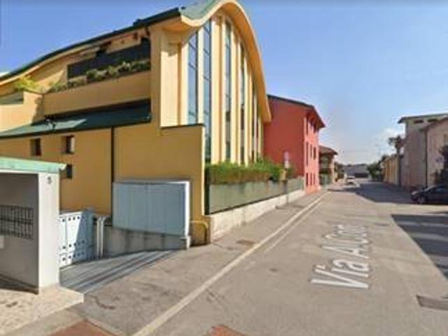 Box in vendita a Colognola, Bergamo