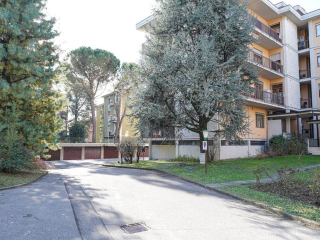 Box in vendita a Longuelo, Bergamo