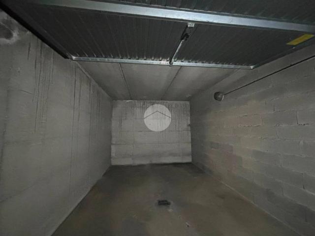 Box in vendita a Berzo San Fermo, Lombardia