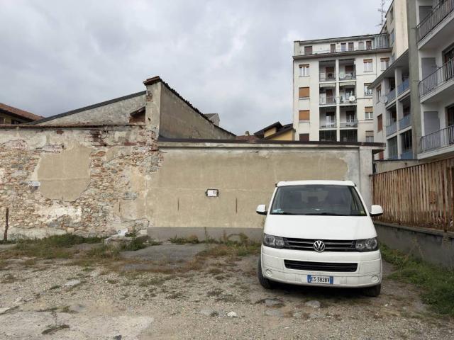 Box in vendita a Piazzo, Biella