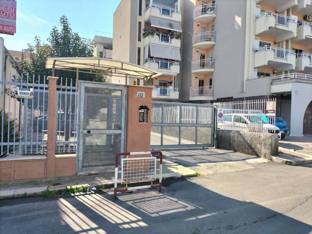 Box in vendita a Puglia, Barletta-andria-trani