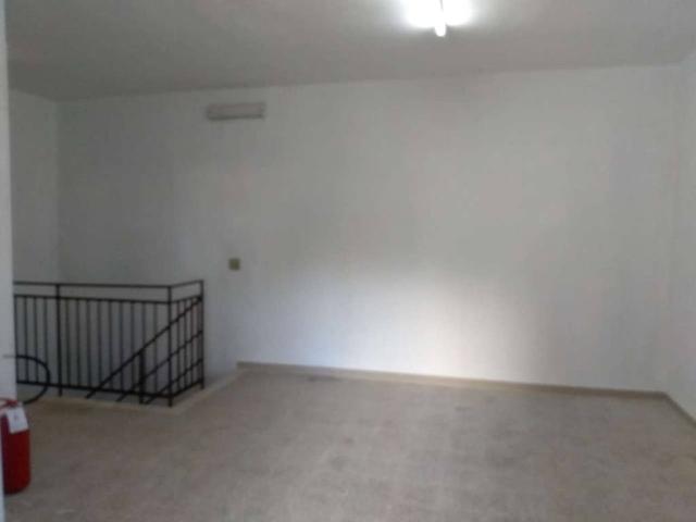 Box in vendita a Puglia, Barletta-andria-trani