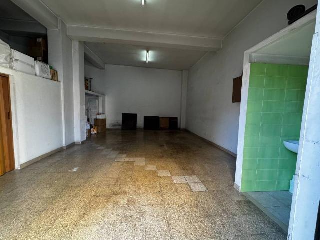 Box in vendita a Bisceglie, Barletta-andria-trani