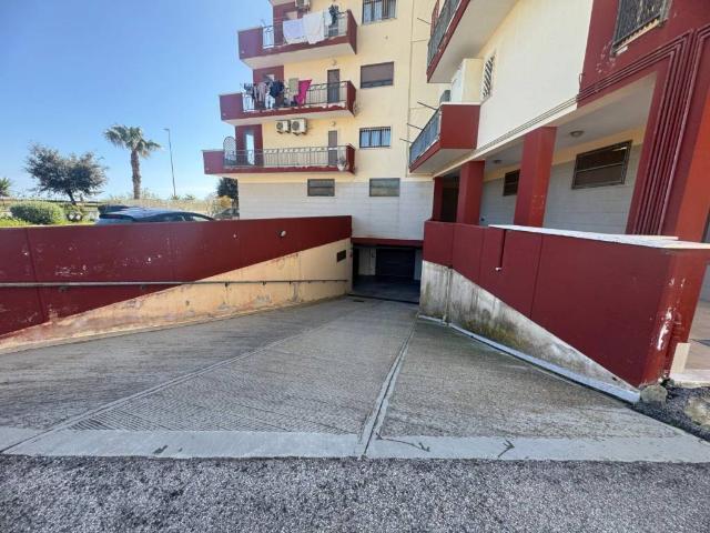 Box in vendita a Bisceglie, Barletta-Andria-Trani