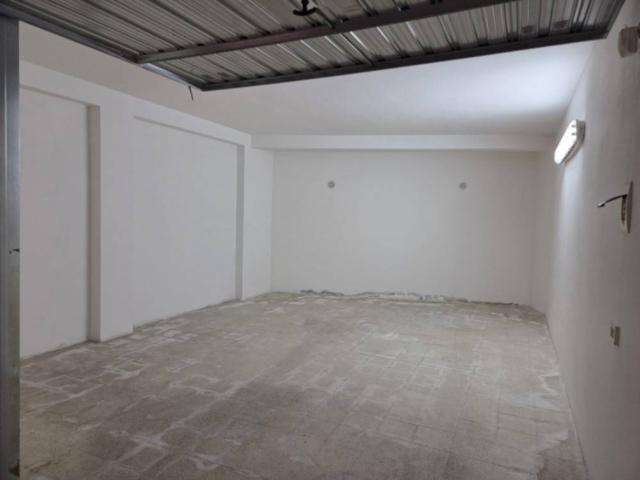 Box in vendita a Puglia, Bari