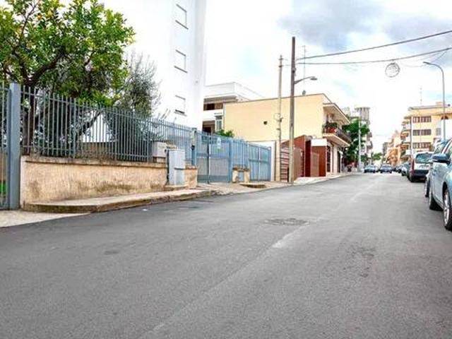 Box in vendita a Bitonto, Bari
