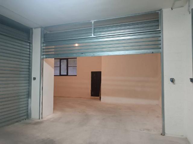 Box in vendita a Puglia, Bari