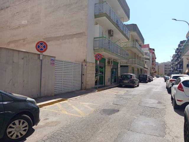 Box in vendita a Bitonto, Bari