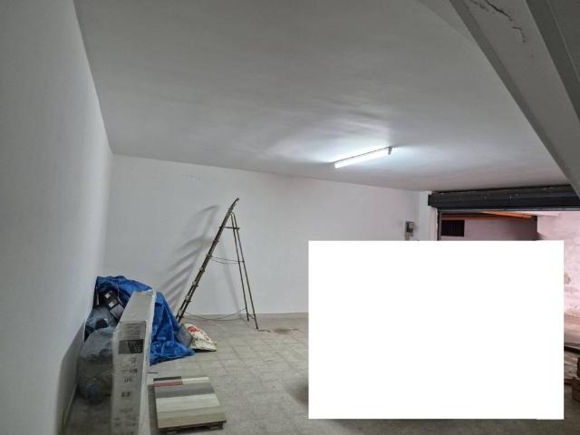 Box in vendita a Puglia, Bari