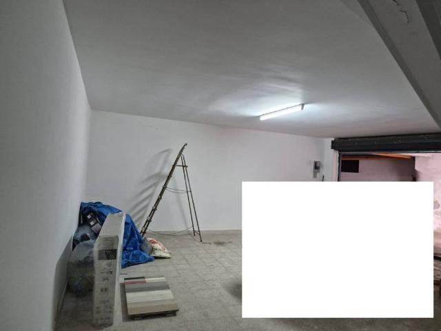Box in vendita a Puglia, Bari