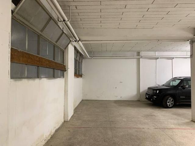 Box in vendita a Porto-Saragozza, Bologna